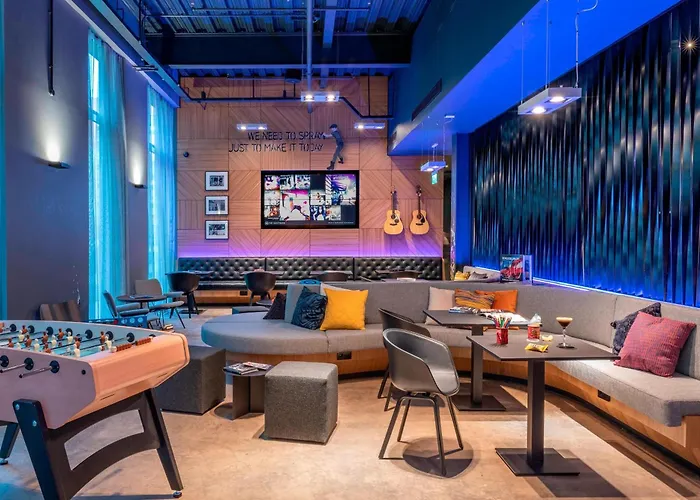 Moxy Glasgow Merchant City