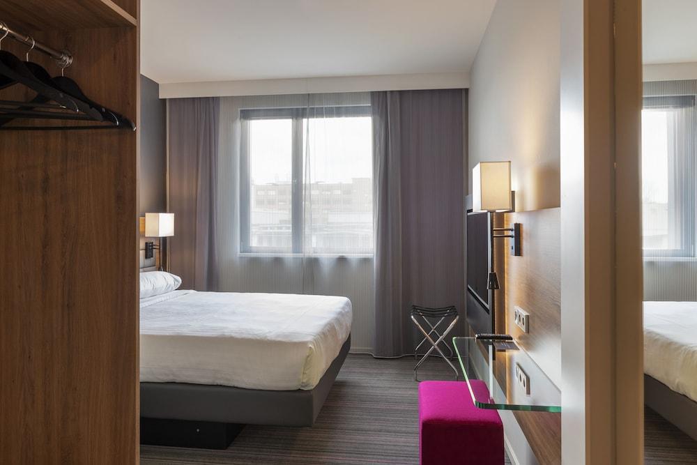 Moxy Merchant Hotel Glasgow