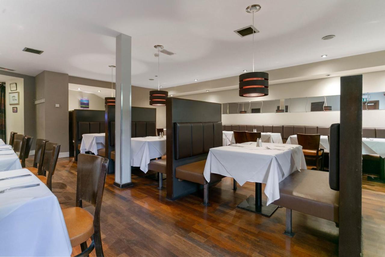 Oyo The Ivory Hotel