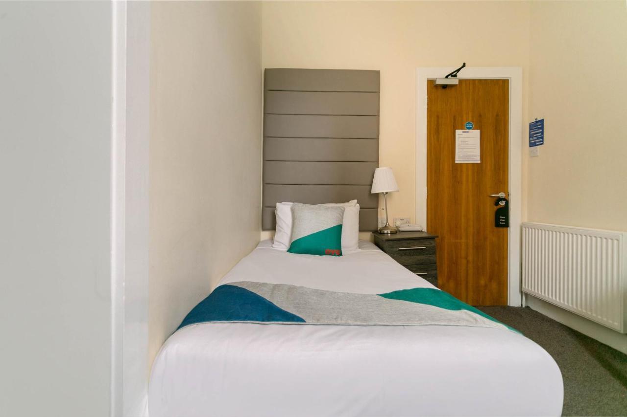 Oyo The Ivory 2* Glasgow