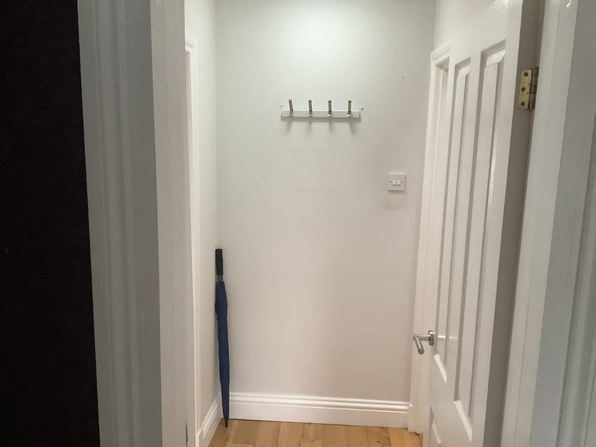 Cheerful One Bedroom With Parking Space. *