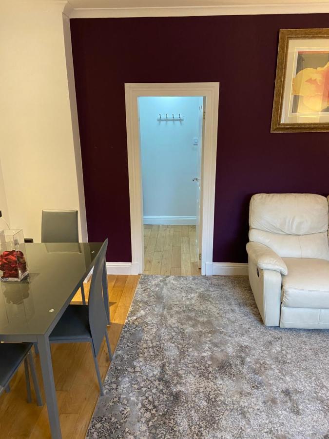 Cheerful One Bedroom With Parking Space. *