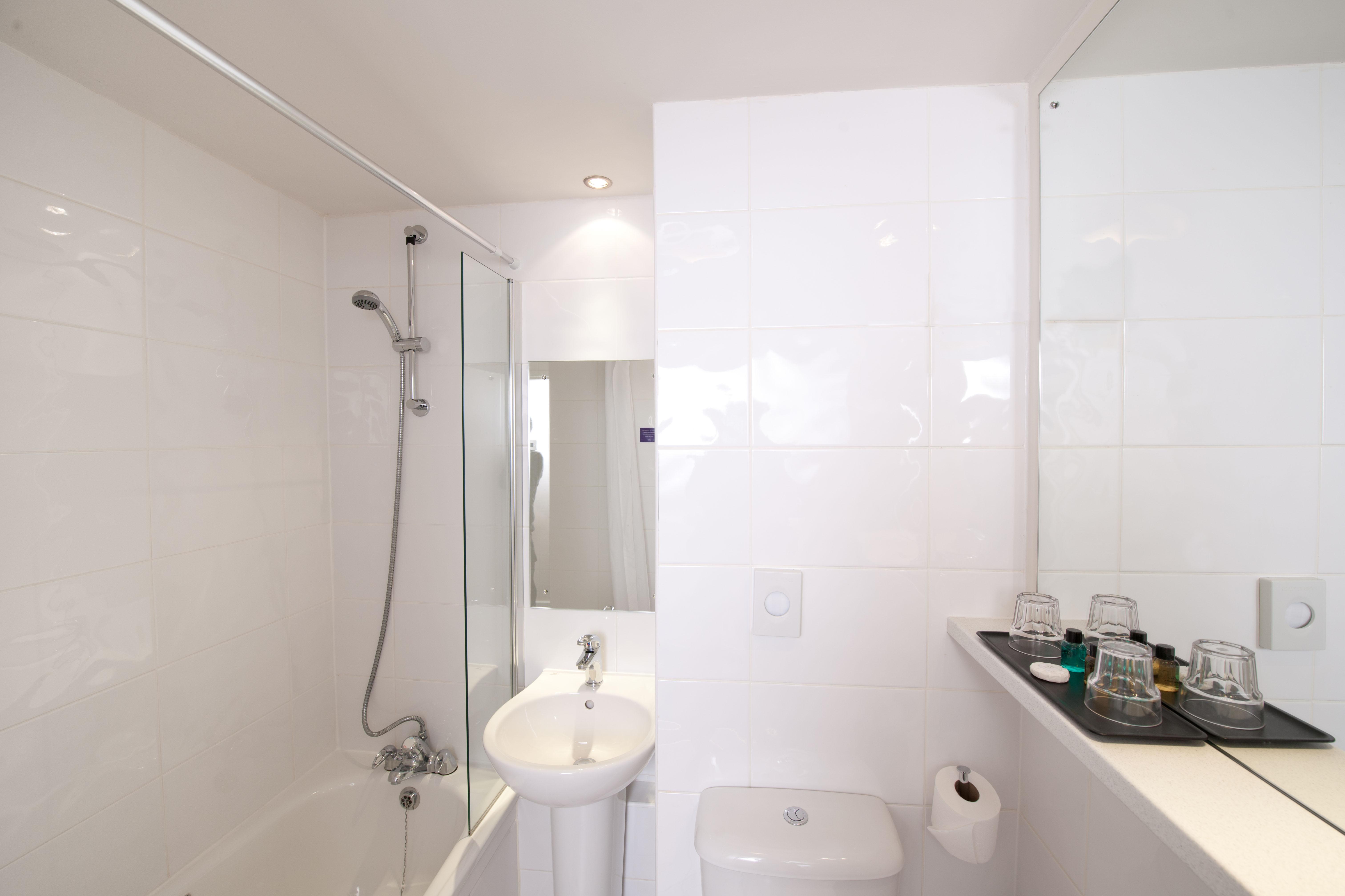Leonardo West End 3* Glasgow