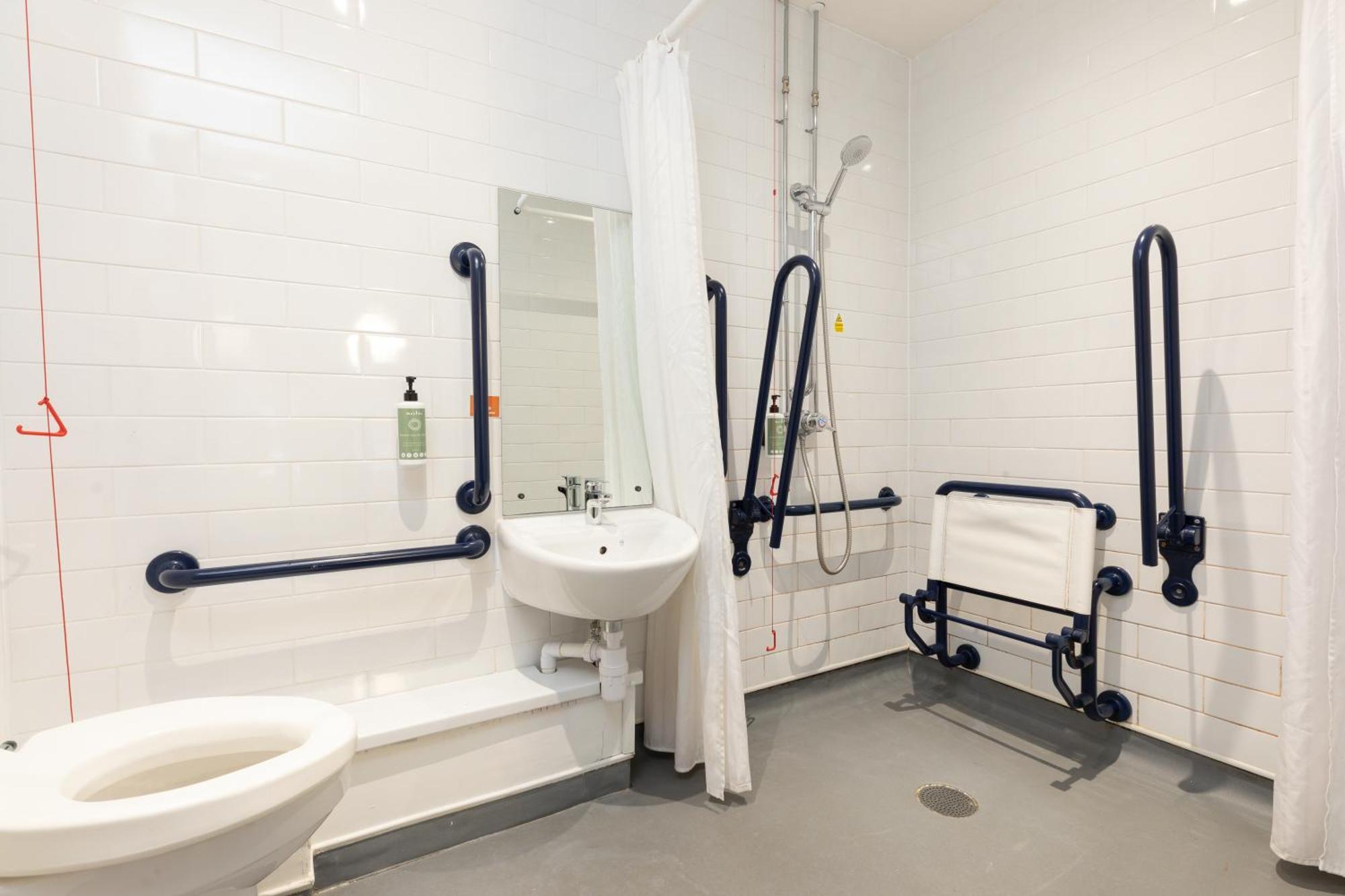 Hotel Easyhotel