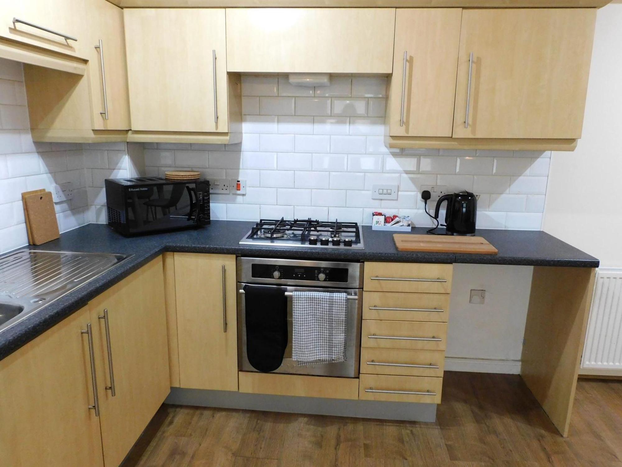 Fabulous 2 Bed 10 Mins From Centre