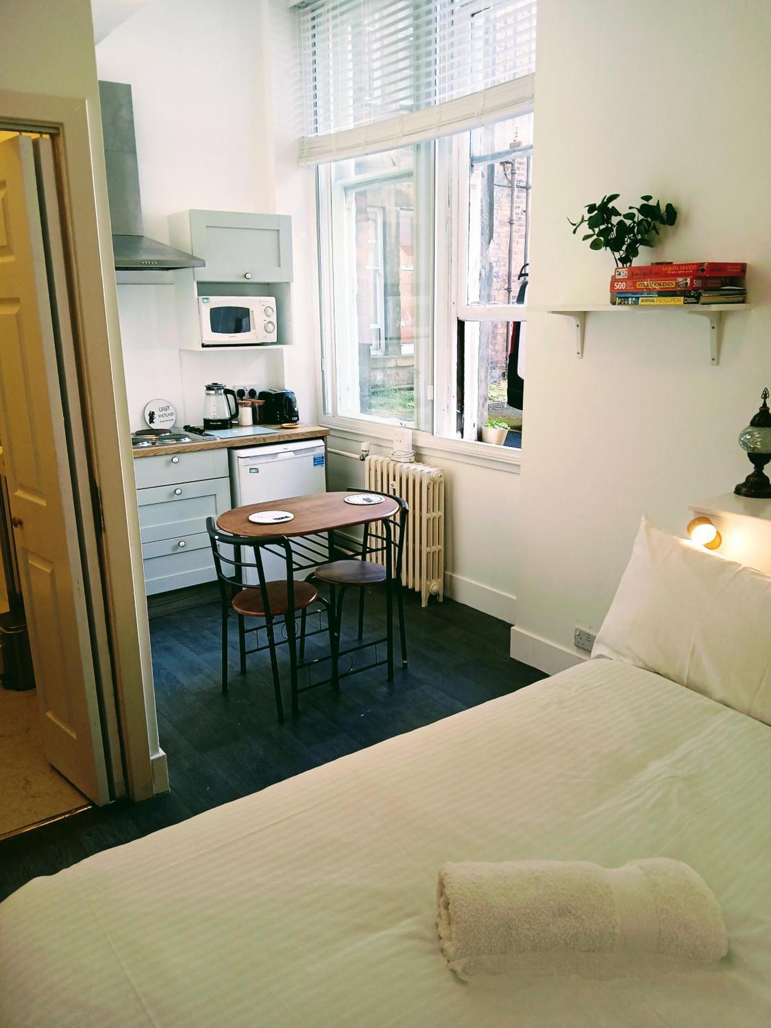 Apartment Campus Oasis