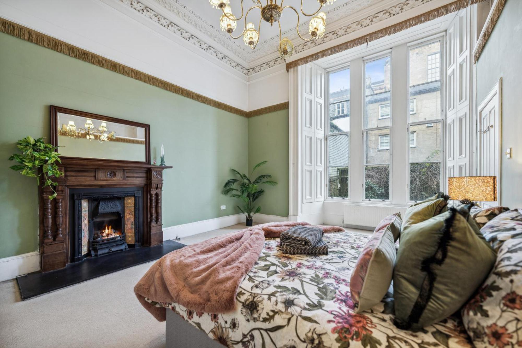 Grand 2 Bed West End Glasgow