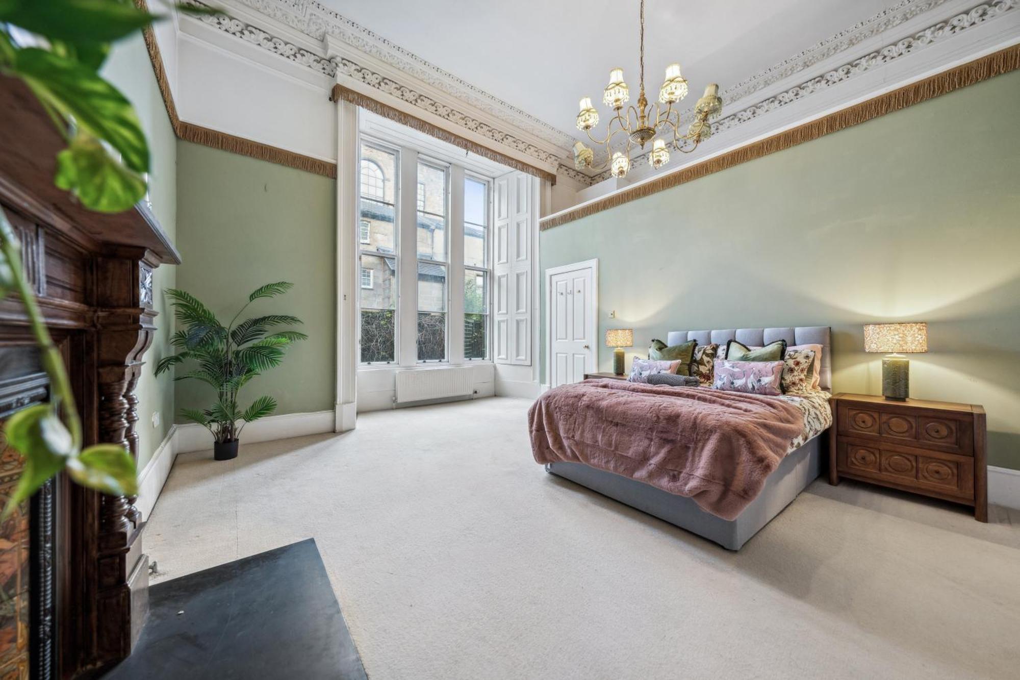 Grand 2 Bed West End Apartment Glasgow