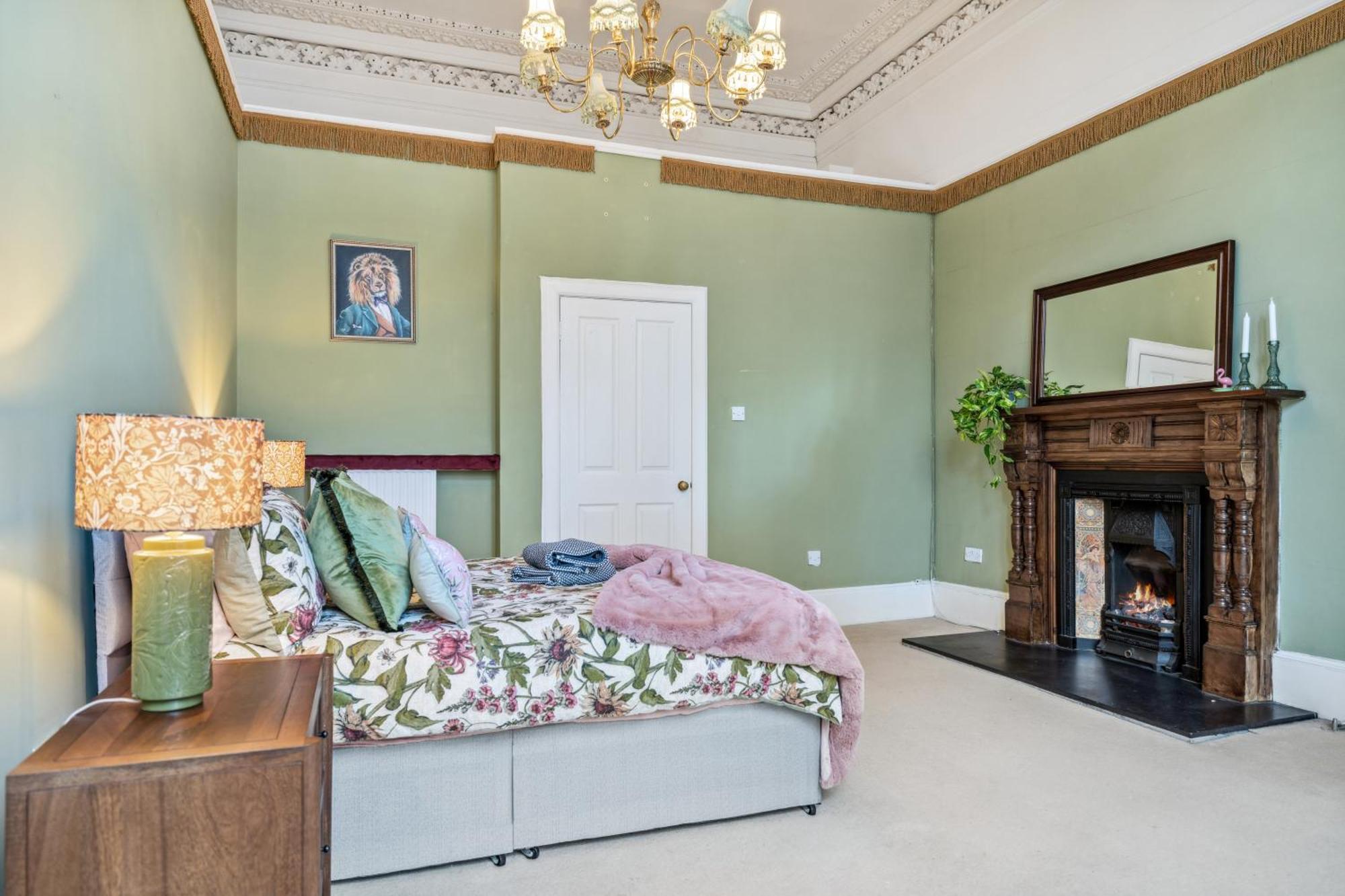 Apartment Grand 2 Bed West End