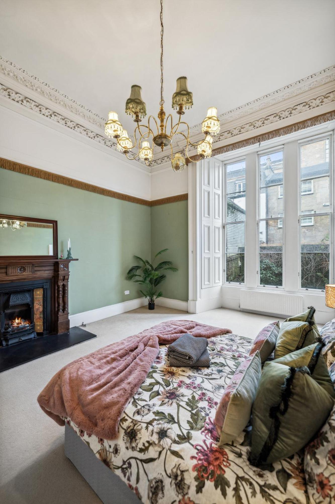 Apartment Grand 2 Bed West End *