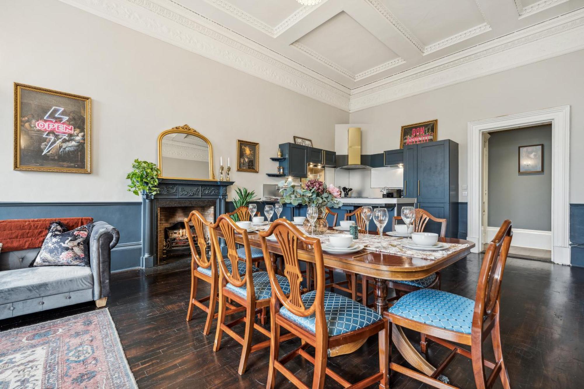 Grand 2 Bed West End *