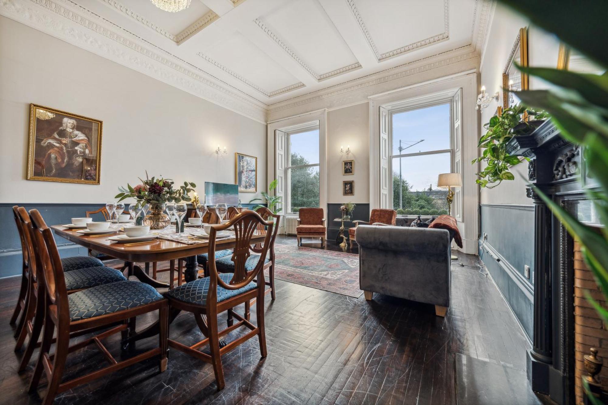 Grand 2 Bed West End