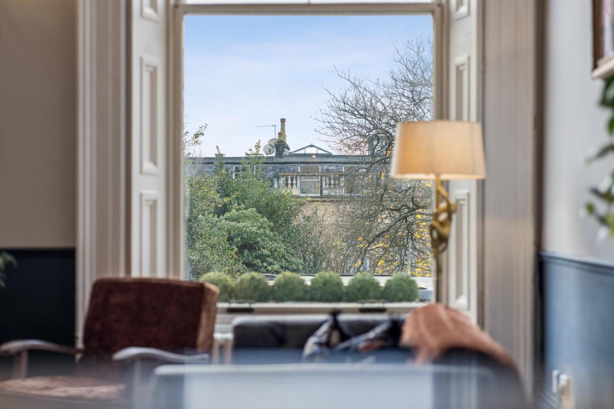 Apartment Grand 2 Bed West End *