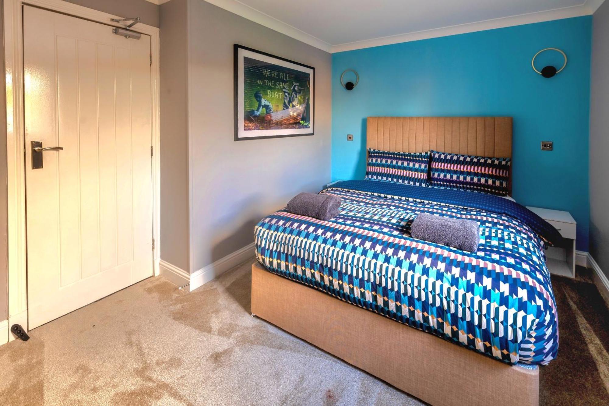 Cosy 4 Bedroom In - Free Parking Holiday home Glasgow