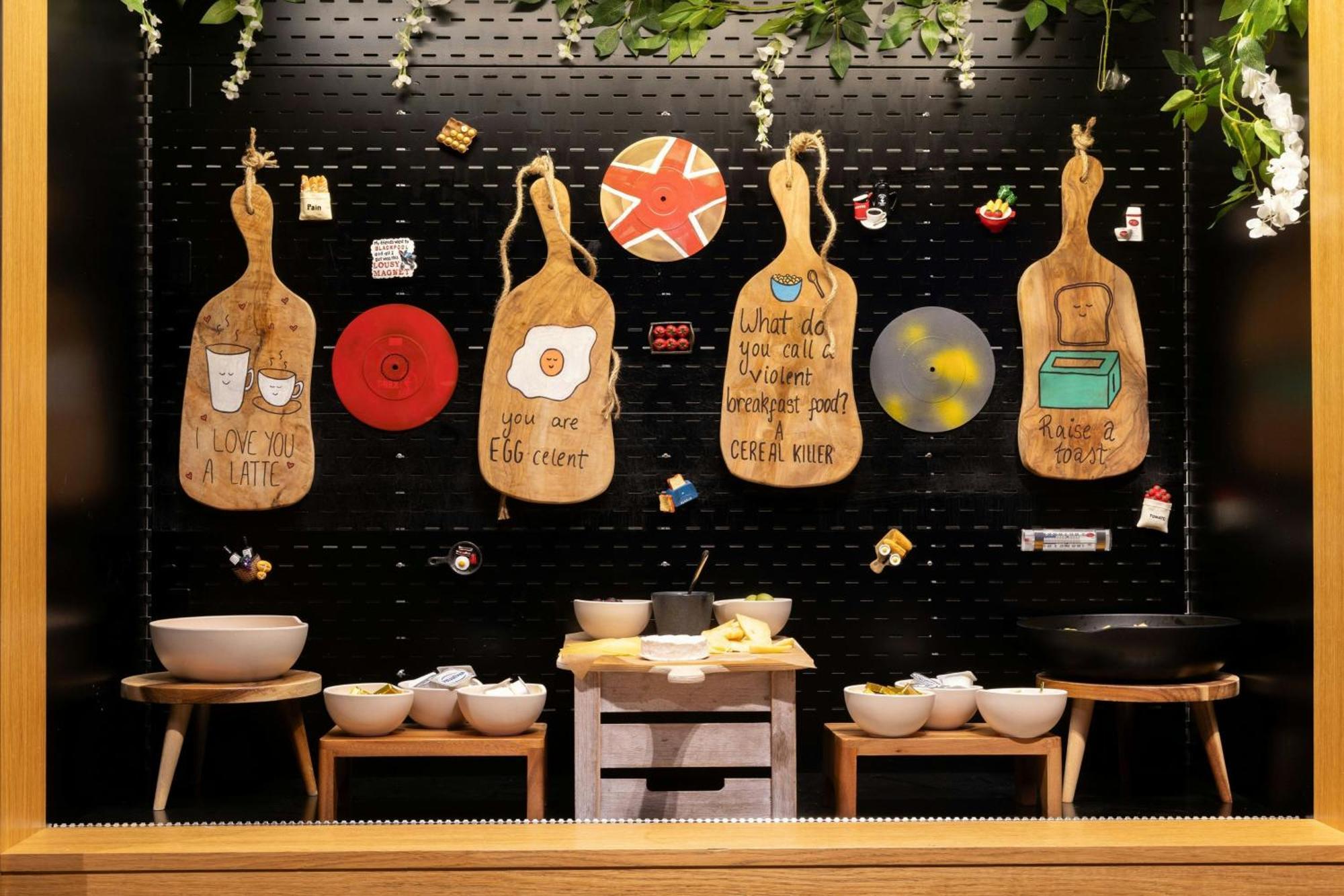 Moxy Merchant Hotel Glasgow