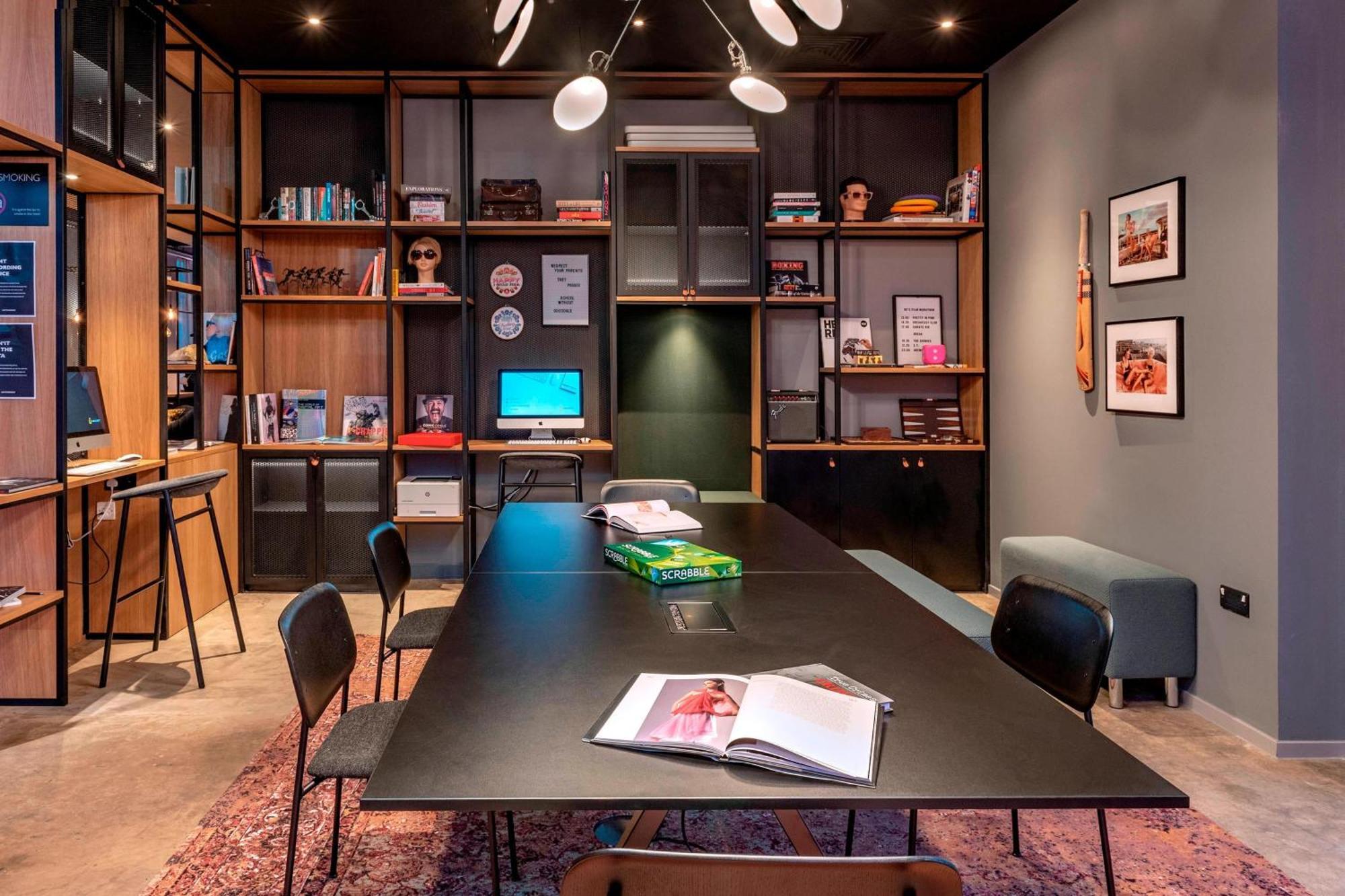 Hotel Moxy Merchant 4*