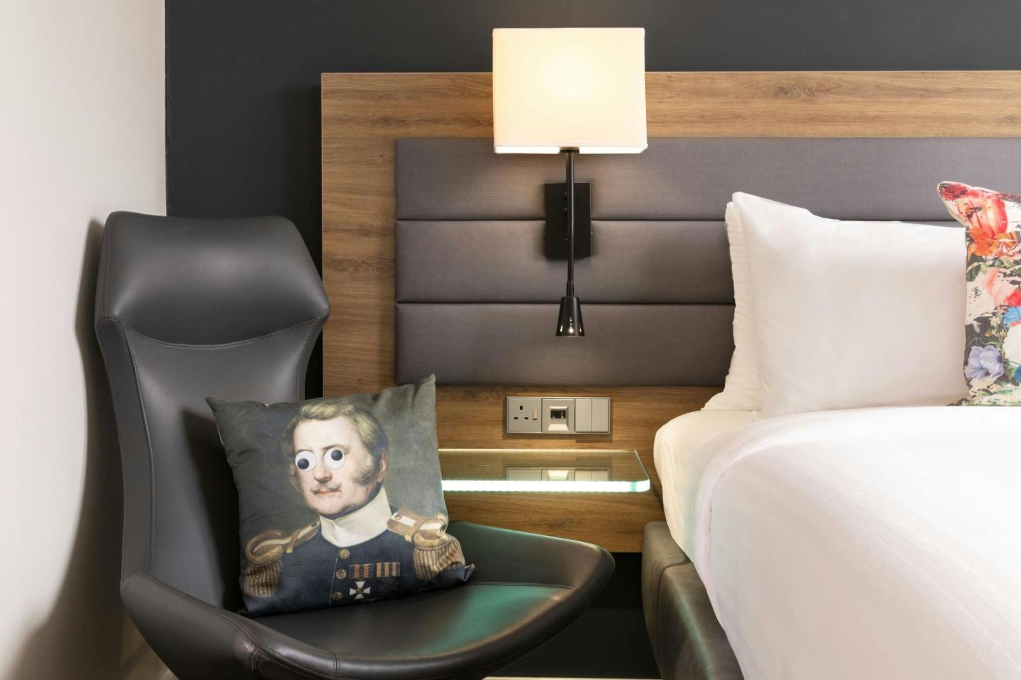 Moxy Merchant 4* Glasgow