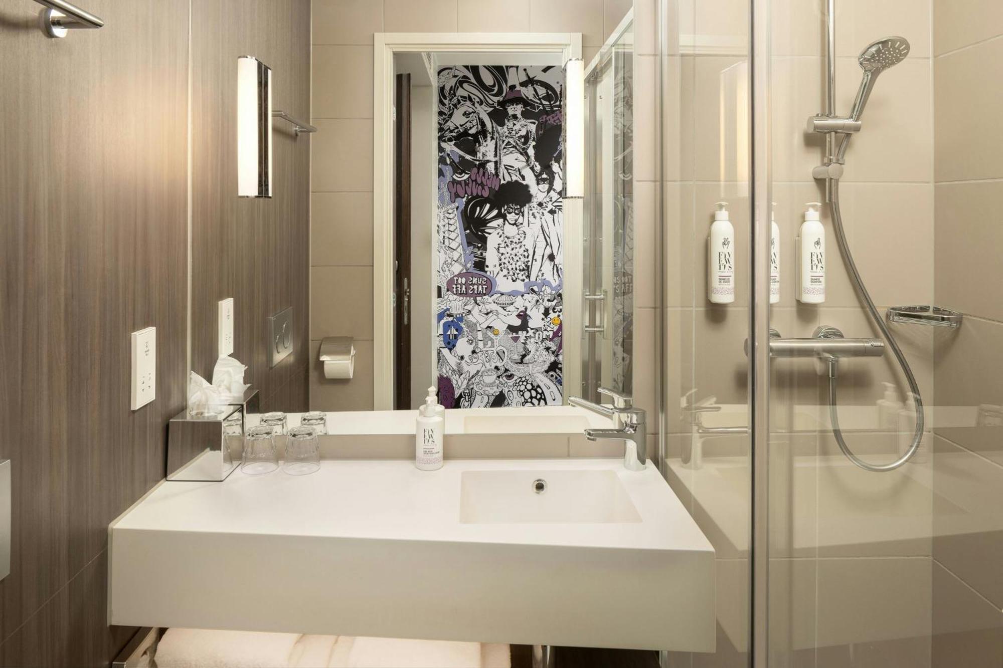 Hotel Moxy Merchant 4*