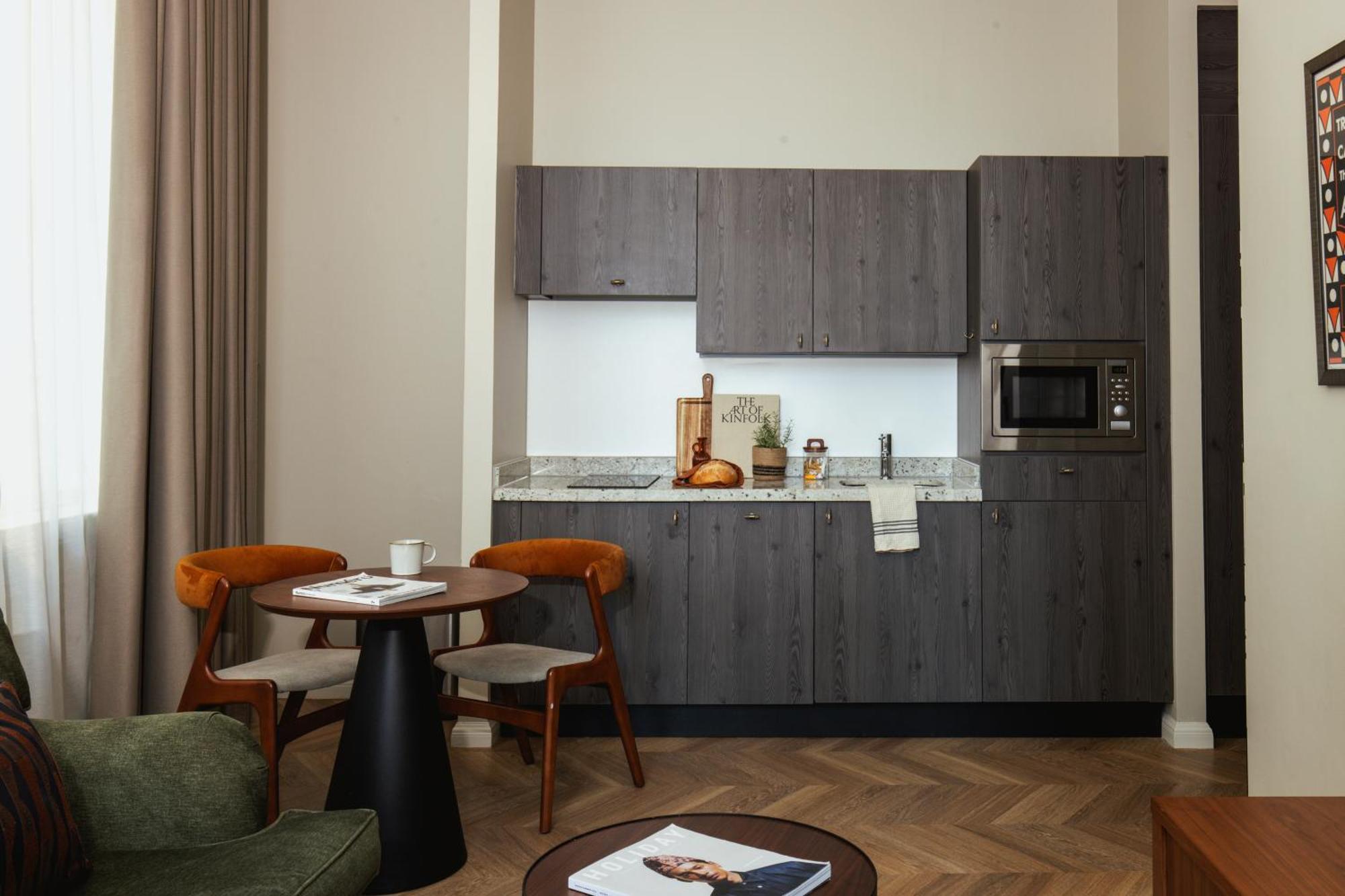 Native Aparthotel 4*