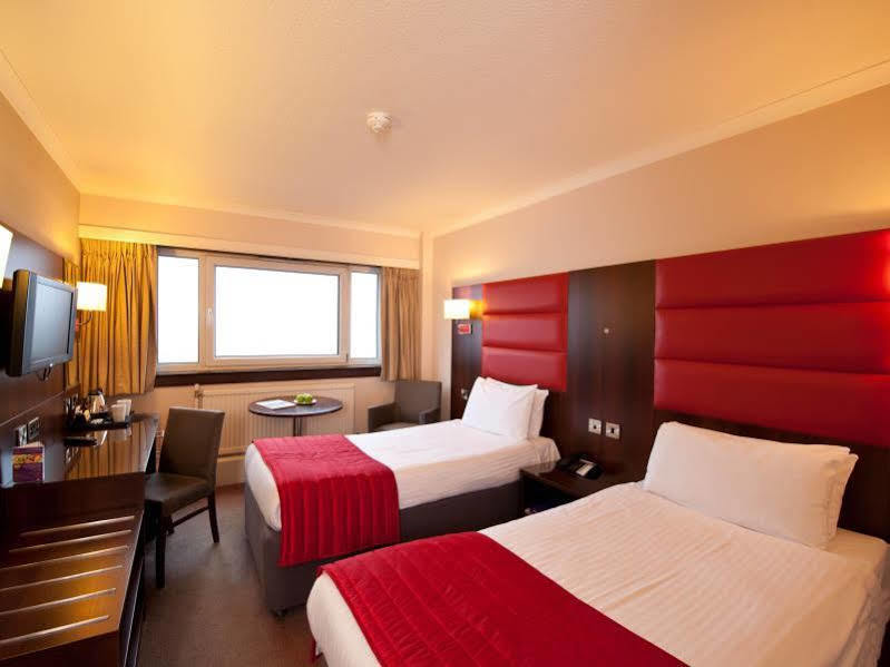 Hotel Leonardo West End 3*