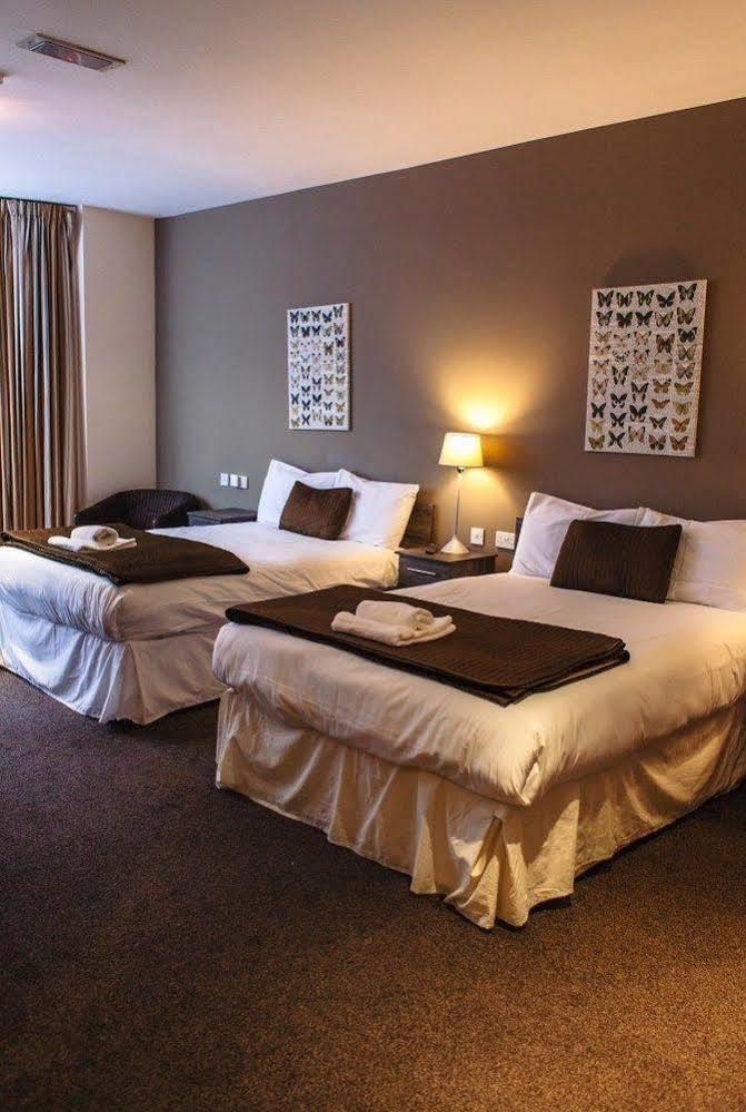 Oyo The Ivory 2* Glasgow