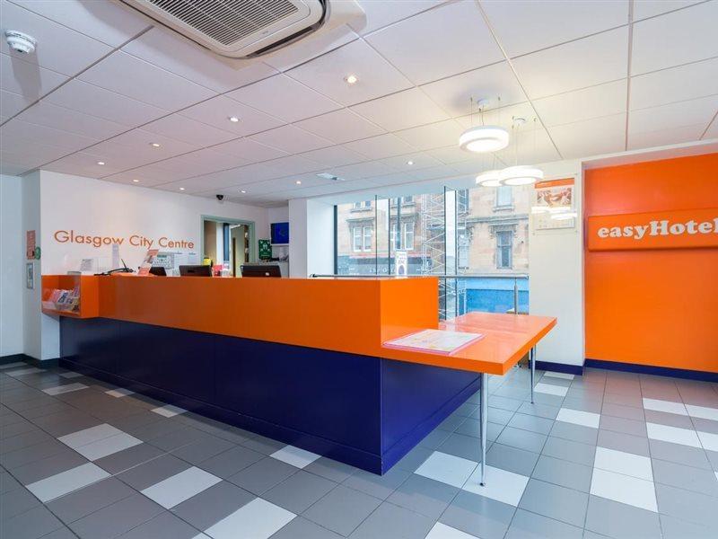 Easyhotel