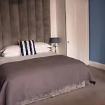 15 Glasgow