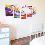 Glasgow Apartment Transport Links & Street Parking
