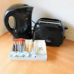1 Bedroom Apt In Glasgow\'S Southside, Close To Bars And Restaurants