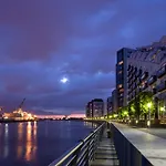 The Perfect City Break, Glasgow Harbour