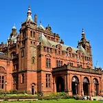 The Perfect City Break, Glasgow Harbour
