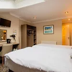 Albion Hotel