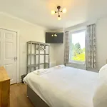 Clyde Villa