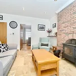 Clyde Villa