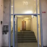 Apex Fox Street Apartment With Free Parking