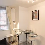 Modern Apartment, In The Heart Of Glasgow