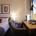 Boutique 50