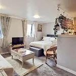 Lovely Studio Flat In Glasgow City Centre