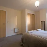 Executive 2 Bed 2 Bath - Free Parking