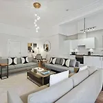 Grand 1 Bed Blythswood Apartment