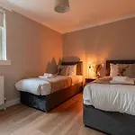 Shaw Apartment