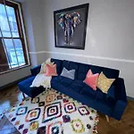 Stunning 1 Bed Apt In West End