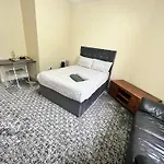 Ibrox Guesthouse