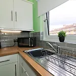 2 Bedroom Apartment At Secc Hydro Free Parking
