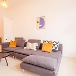 Stunning 2 Bed Property In Heart Of West End