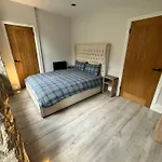 Glasgow West End Tenement Apartment