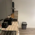 Modern 2 Bedroom City Apartment