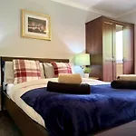 Spacious 2 Bed-Flat In Glasgow City - Free Parking