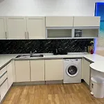 City Centre - 2 Bed Apartment