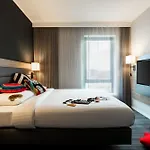 Moxy Glasgow Sec